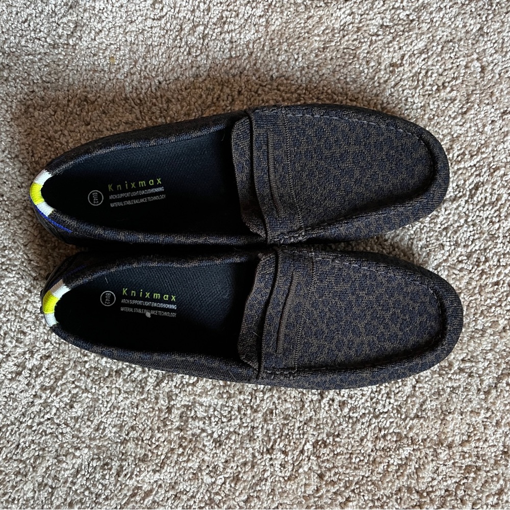 Rothy's leopard print driving slides